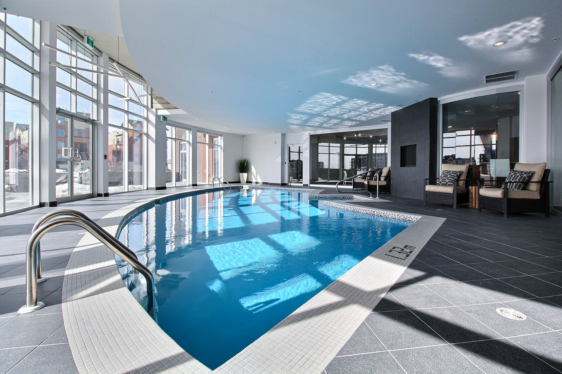 Lib Boisbriand_Piscine