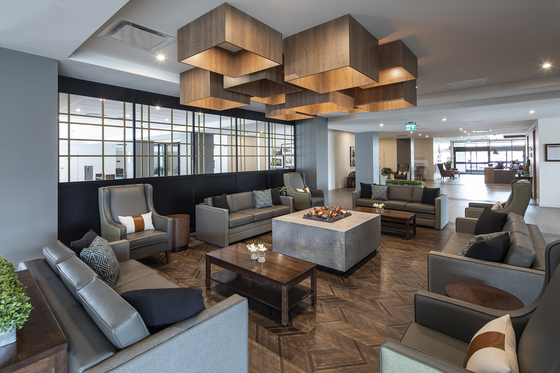 TraitCarre-Lounge-1920px